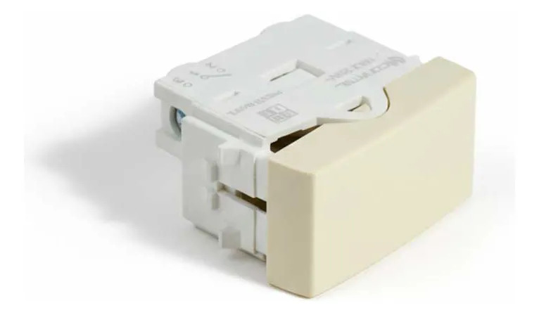 Interruptor Int Combi Presta Marfil 26710156